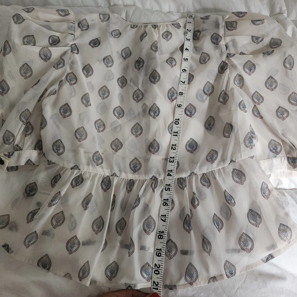 Anthropologie Puff Sleeve Henley Sheer Size XS